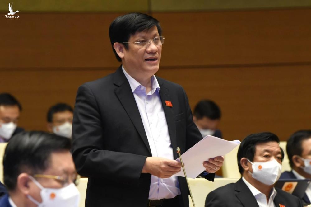 Bộ trưởng Y tế Nguyễn Thanh Long đăng đàn trả lời chất vấn trước Quốc hội