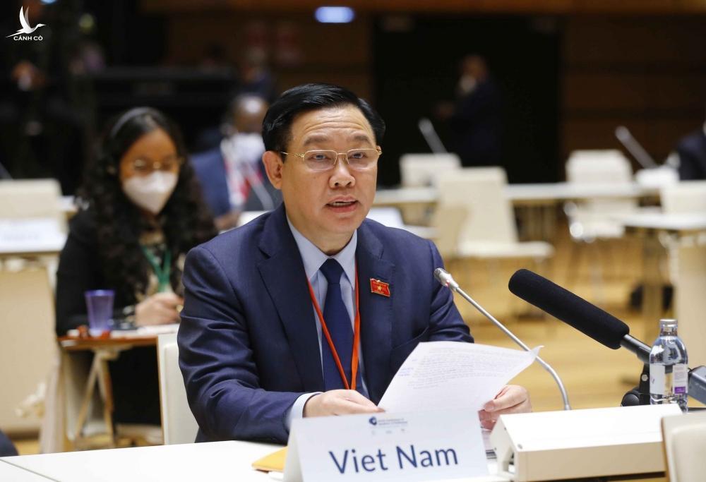 Chủ tịch Quốc hội chia sẻ với nghị viện thế giới kinh nghiệm chống dịch của Việt Nam