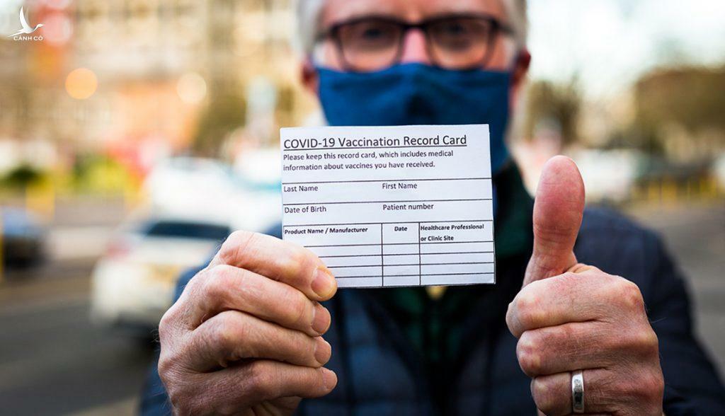 Chưa tới 1% người Mỹ mắc Covid-19 sau khi tiêm đủ liều vaccine