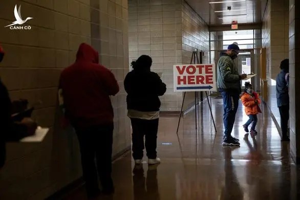 Đảng Cộng hòa kêu gọi Michigan kiểm lại phiếu, hoãn công bố kết quả 14 ngày