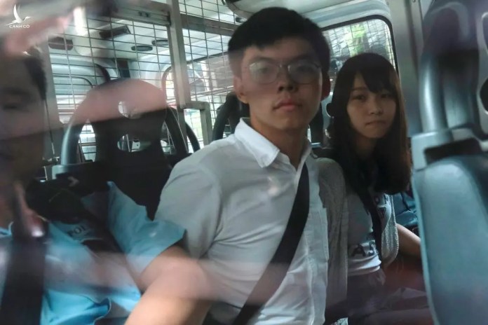 Joshua Wong bị tuyên án 13,5 tháng tù