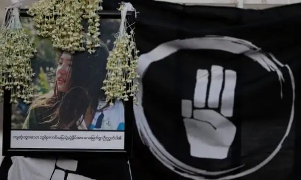 Người biểu tình Myanmar đầu tiên tử vong vì trúng đạn