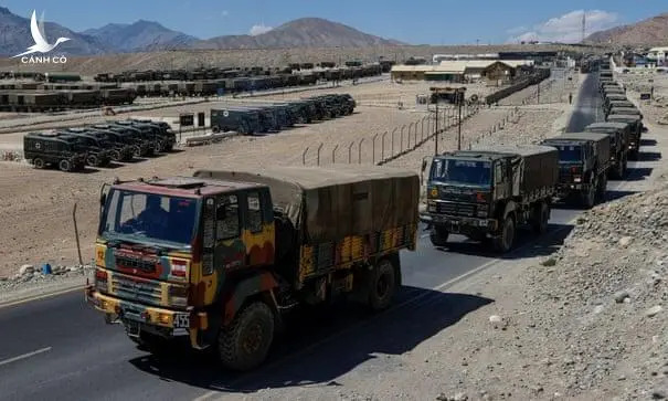 Nhận tiếp tế đặc biệt: Quân đội Ấn Độ để lộ “điểm yếu nguy hiểm” so với Trung Quốc