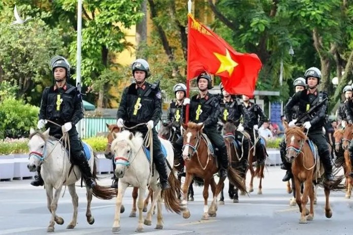 Những ẩn số về đoàn cảnh sát kỵ binh của Việt Nam