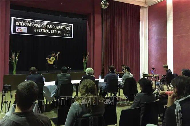 'Tổ khúc Kiều' được chọn làm bài thi bắt buộc tại Cuộc thi Guitar quốc tế Berlin