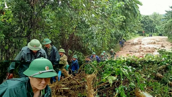 Tìm thấy 3 thi thể vụ 22 chiến sĩ bị vùi lấp ở Quảng Trị