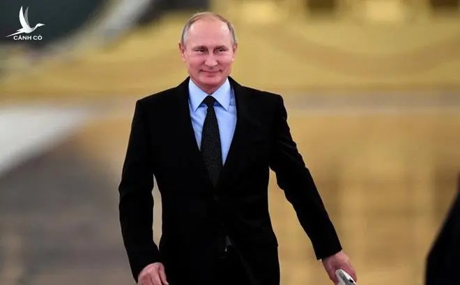 Tổng thống Putin: “Hãy cho tôi 20 năm và tôi sẽ cho bạn một nước Nga mạnh mẽ!”