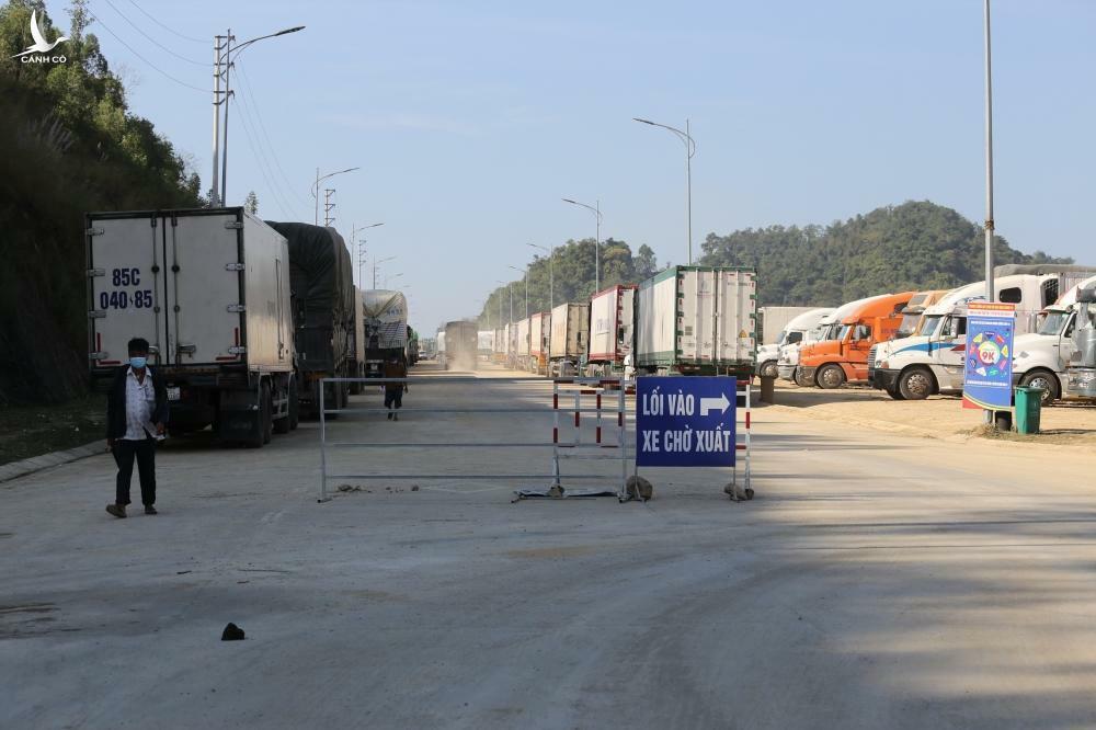 Trung Quốc báo tin xấu, 4.000 xe hàng ‘mắc kẹt’ tại cửa khẩu ở Lạng Sơn
