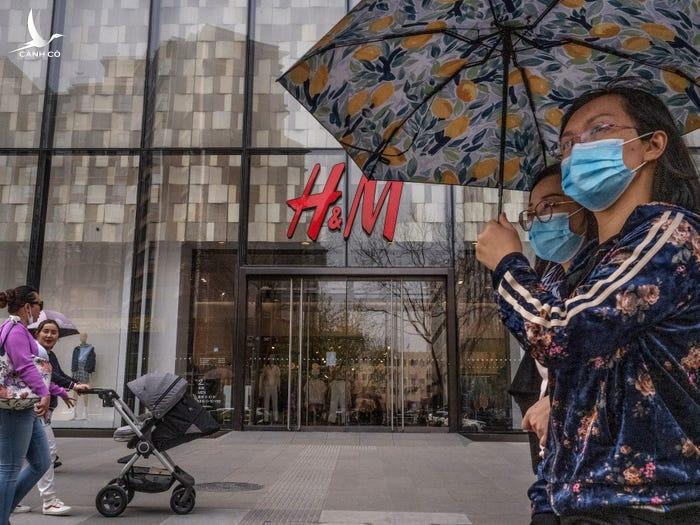 Trung Quốc ngang ngược đòi H&M đổi bản đồ phù hợp “yêu sách” Trung Quốc