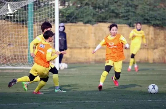 Tuyển thủ bóng đá nữ không thể về quê Đông Triều nghỉ tết vì Covid-19