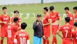 Tuyển Việt Nam thua trong thế thiếu người ở trận ra quân vòng loại cuối World Cup 2022