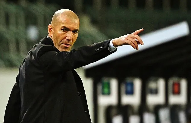 Zidane và Real lại 'đường ai nấy đi'