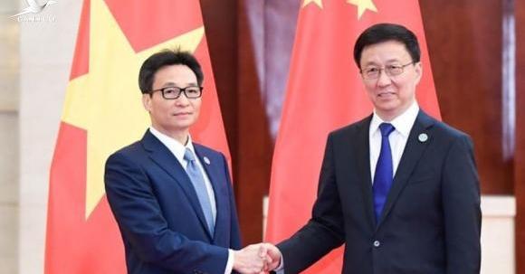 Chuyện lãnh đạo Việt Nam đứng trên đất Trung Quốc tuyên bố chủ quyền