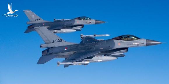 F-16 của Mỹ vô tình thả bom giả xuống Nhật Bản