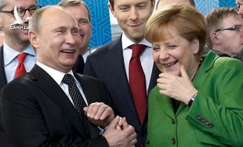 Nga bất biến trong hỗn loạn toàn cầu: Tài năng ông Putin