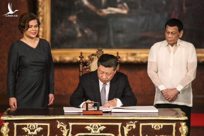 Trung Quốc dụ dỗ được Philippines nhưng đừng hòng hạ gục Việt Nam