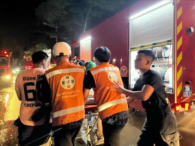 Hà Nội: Cháy nhà trọ trong đêm, ít nhất 17 người thương vong
