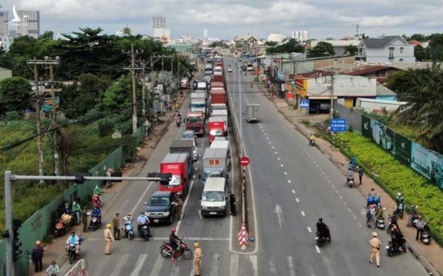 ‘Có thể áp dụng biện pháp cao hơn so với Chỉ thị 16’