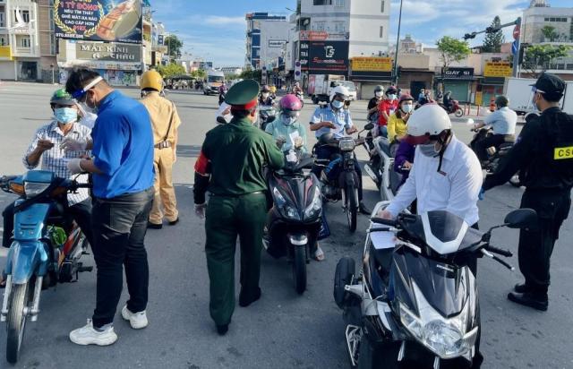 ‘Có thể áp dụng biện pháp cao hơn so với Chỉ thị 16’