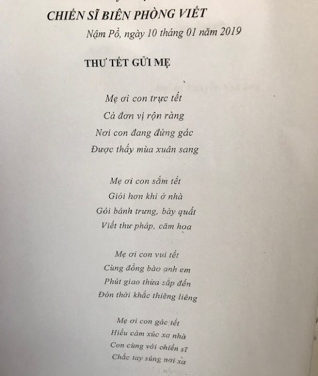 ‘Mẹ ơi tết này con không về’