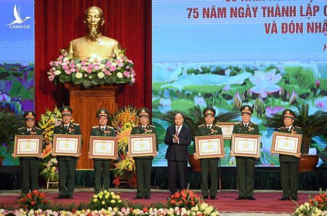 ‘Tuyệt đối không để Tổ quốc bị động, bất ngờ’