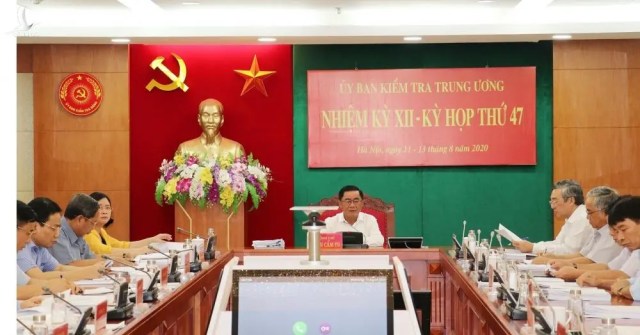 2 Trung tướng nguyên Tư lệnh và nguyên Phó Tư lệnh Quân đoàn 4 bị kỷ luật