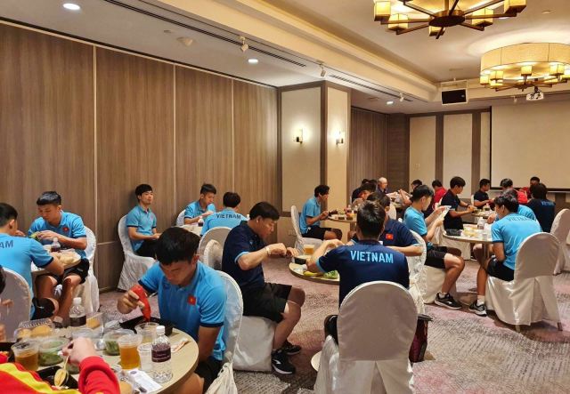 AFF Cup 2020: Tuyển Việt Nam được tập sân riêng