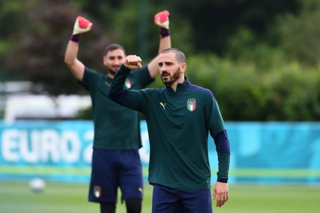 Anh - Italy: Tam Sư quyết 'phá dớp' Azzurri