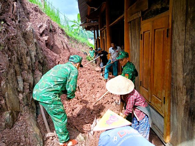 Bão lũ vẫn cần nhận diện tin giả và lừa đảo