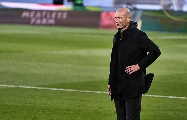 Bị Sevilla cầm hòa 2 - 2, Real Madrid mất quyền tự quyết trong cuộc đua vô địch