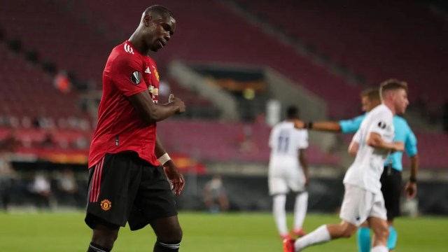 Bruno lập công, Man United giành vé vào bán kết