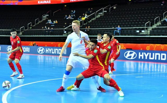 Cầm hòa CH Séc 1 - 1, tuyển futsal Việt Nam giành vé vào vòng 1/8 FIFA World Cup 2021