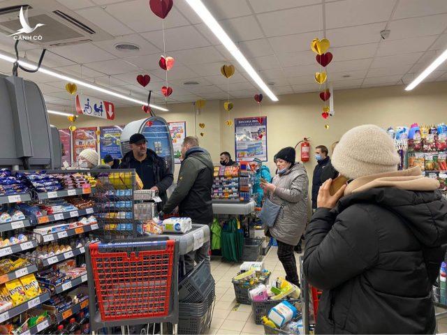Cần hiểu đúng và đủ vấn đề chậm di tản công dân Việt Nam trong cuộc chiến tại Ukraine Cần hiểu đúng và đủ vấn đề chậm di tản công dân Việt Nam trong cuộc chiến tại Ukraine