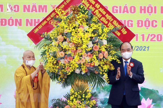 Chiêu bài “tự do tôn giáo”