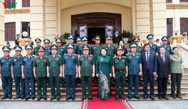 Chủ tịch Quốc hội thăm, làm việc tại Quân chủng Phòng không-Không quân