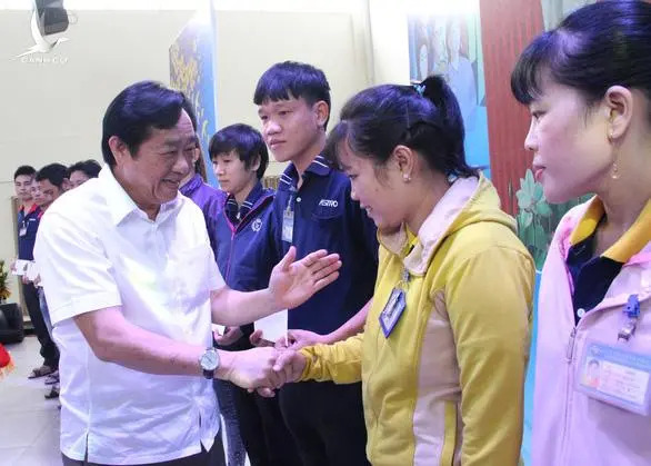 Chủ tịch UBND tỉnh Bình Dương không tái cử vì không đủ tuổi Chủ tịch UBND tỉnh Bình Dương không tái cử vì không đủ tuổi