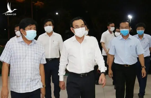 Chuyến thị sát và chỉ đạo quan trọng vào nửa đêm của Bí thư Nên tại chợ Bình Điền Chuyến thị sát và chỉ đạo quan trọng vào nửa đêm của Bí thư Nên tại chợ Bình Điền