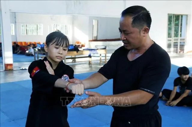 Cô bé vàng Pencak Silat của tỉnh Tuyên Quang