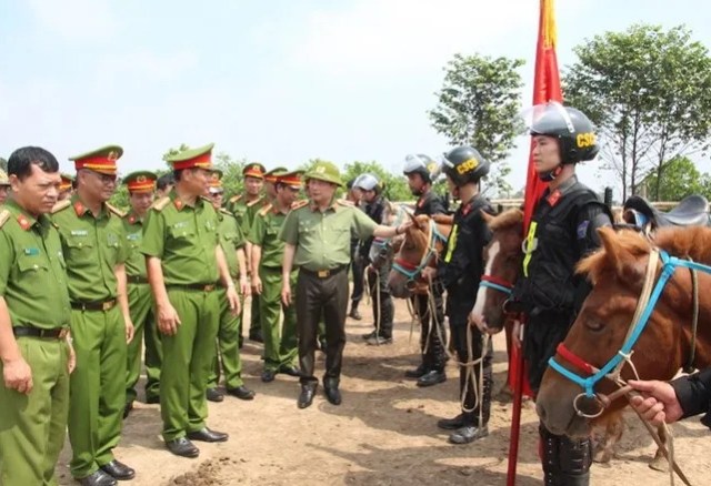 Hôm nay, CSCĐ Kỵ binh diễu hành trước Lăng Bác và nhà Quốc hội