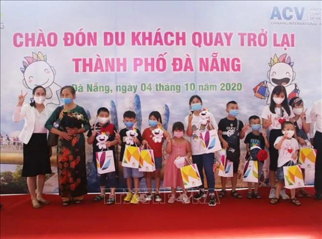 Đà Nẵng đón đoàn du khách đầu tiên sau hơn 2 tháng