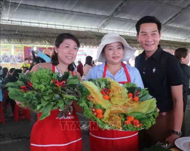 Đậm đà hương vị phương Nam trong Ngày hội Bánh dân gian Nam Bộ