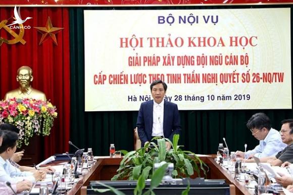 Đề bạt cán bộ cấp chiến lược đừng thiên về bằng cấp, tuổi tác