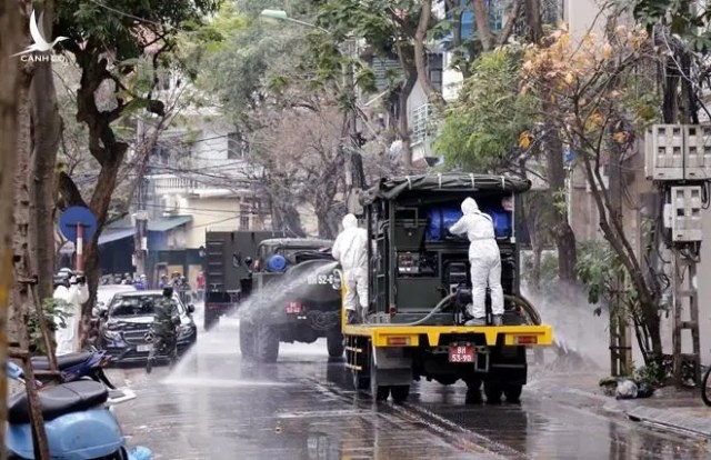 Điềm tĩnh trong bão, đó là Việt Nam