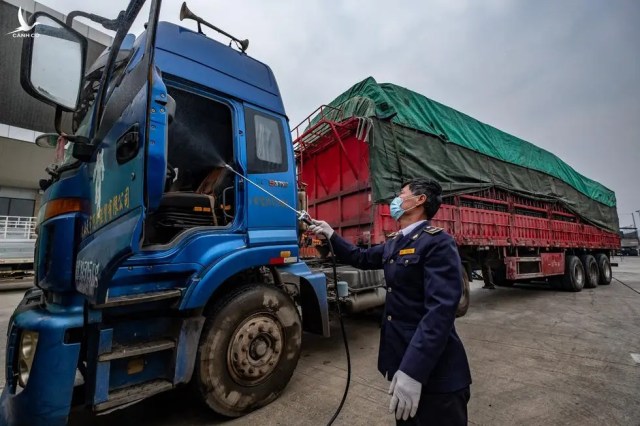 Định “chày cối” nói “Việt Nam không dám đóng biên với Trung Quốc” đến bao giờ hả Hoa Mai Nguyen?