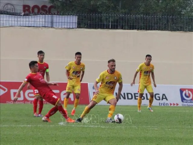 Đông Á Thanh Hóa thắng sát nút 1-0 trước Sông Lam Nghệ An