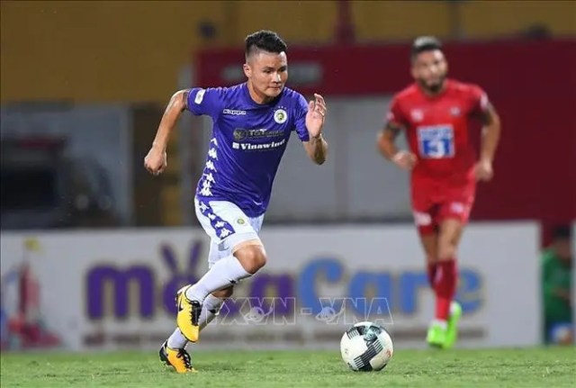 Đốt pháo sáng trên sân Hàng Đẫy, Hải Phòng FC vẫn thua 0-1