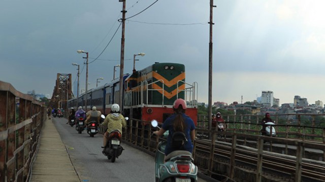 Đường sắt cao tốc Bắc - Nam: ‘Xu thế thế giới làm đường sắt cao tốc 200 km/giờ’