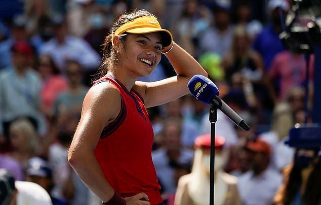 Emma Raducanu - 'Cơn địa chấn' ở US Open 2021