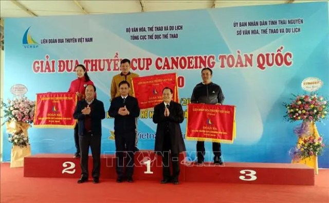 Giải Đua thuyền Cup Canoeing toàn quốc năm 2020: Đoàn Vĩnh Phúc xuất sắc dẫn đầu