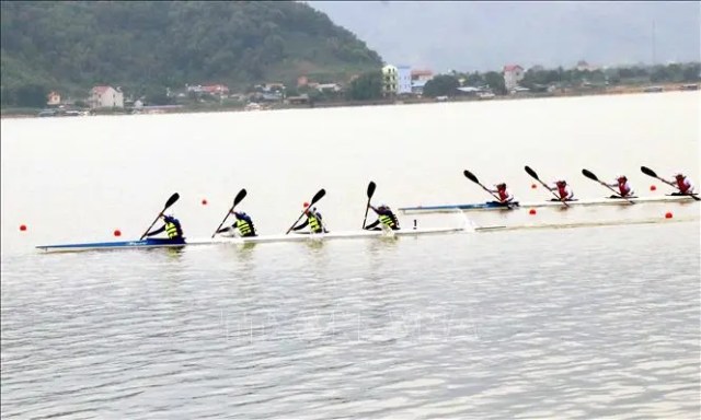 Giải Đua thuyền Cup Canoeing toàn quốc năm 2020: Đoàn Vĩnh Phúc xuất sắc dẫn đầu